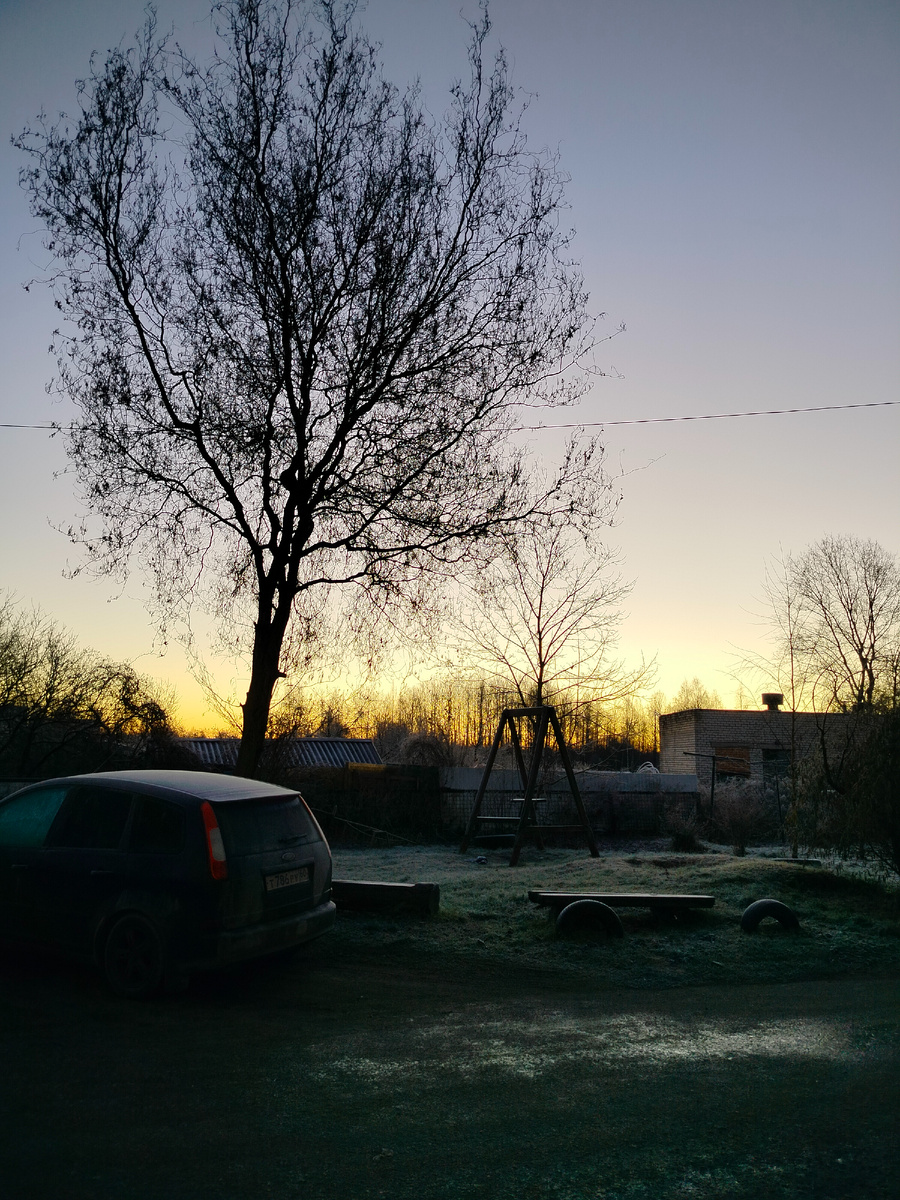 Утро на нашем дворе, морозец