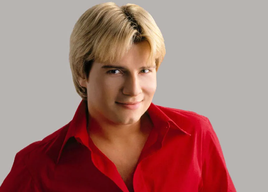 на фото Николай Басков в молодости