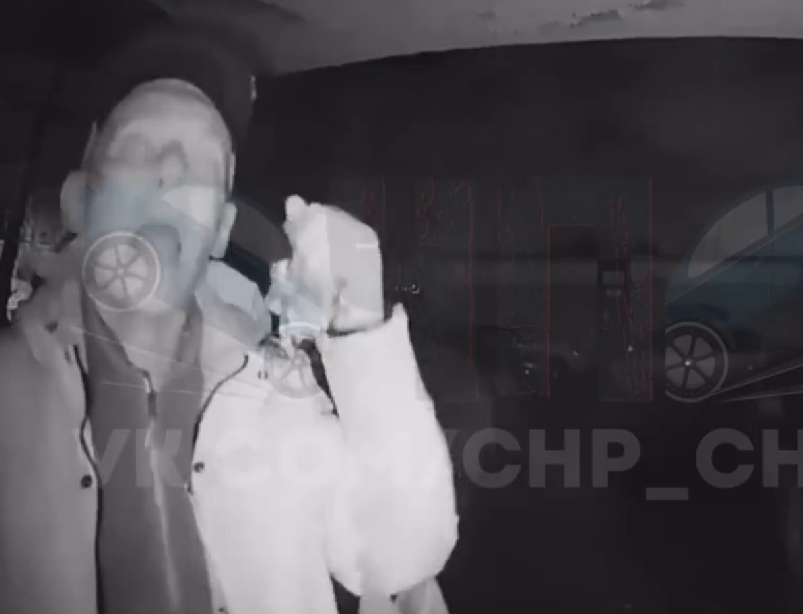 Кадр с камеры домофона