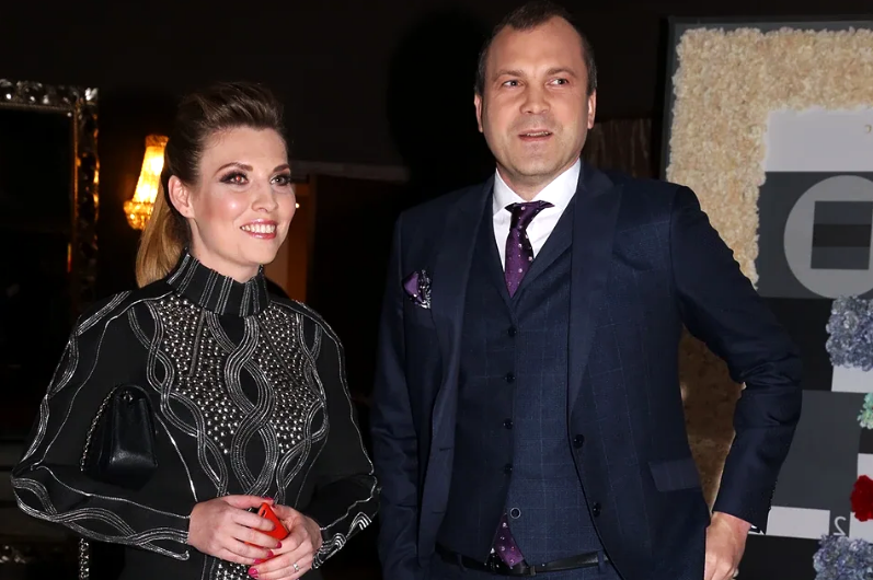 на фото Ольга Скабеева и Евгений Попов