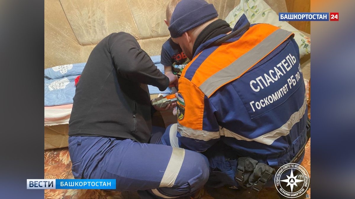    Под Уфой пятилетний ребенок застрял пальцем в игрушке