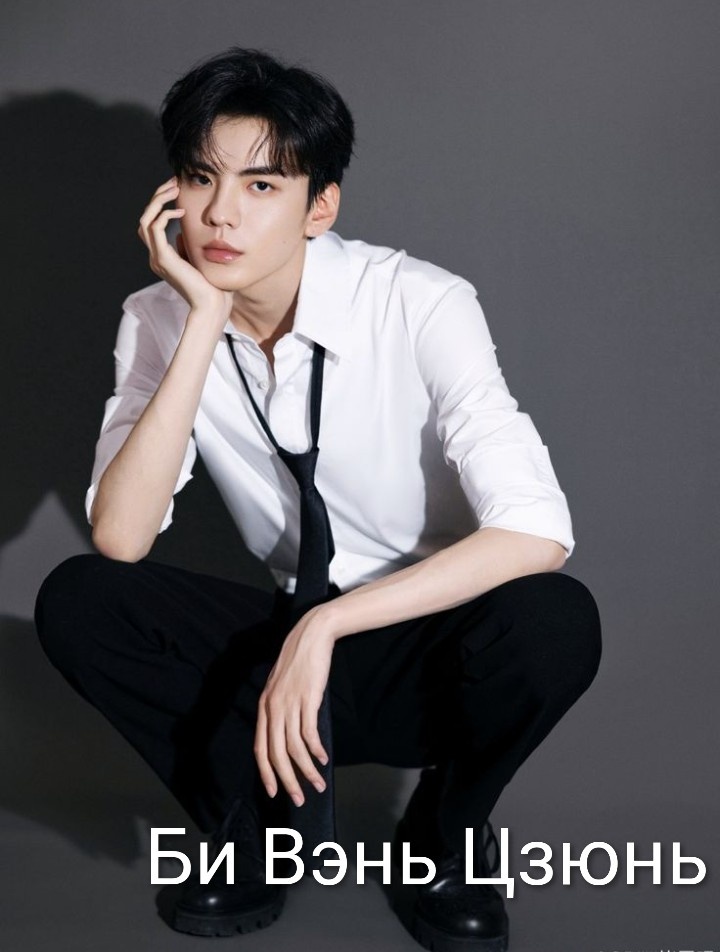 Талантливый и красивый актёр! Пожелаем ему всего наилучшего...