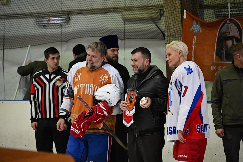    В Донецке стартовал Всероссийский чемпионат Ночной Хоккейной Лиги. Фото: Сайт Главы ДНР