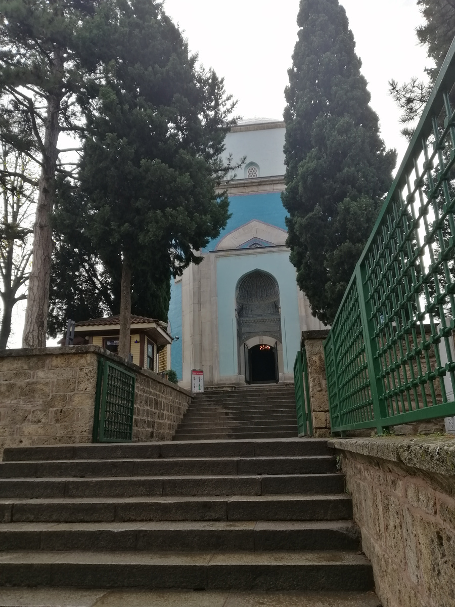 Зеленая мечеть г. Бурсы: голубое здание