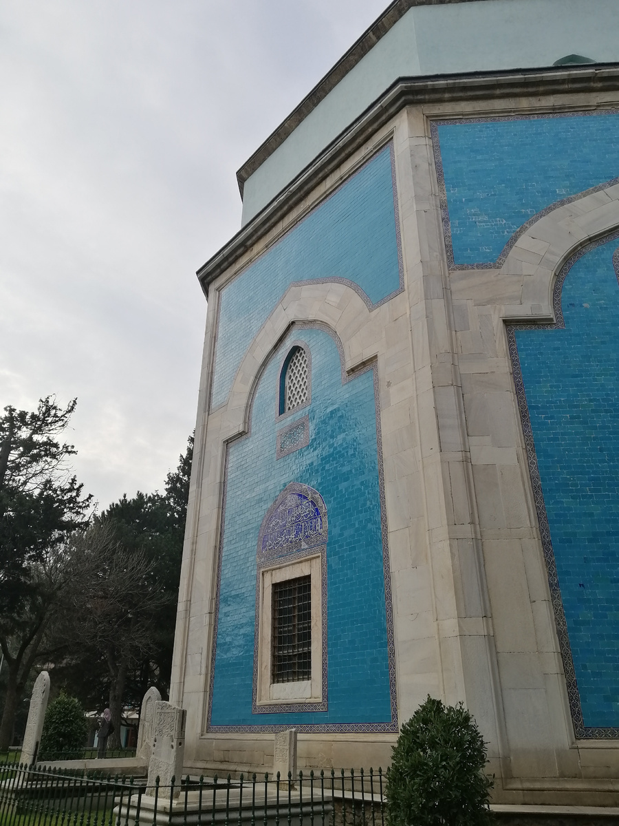 Зеленая мечеть: Мавзолей Мехмеда снаружи