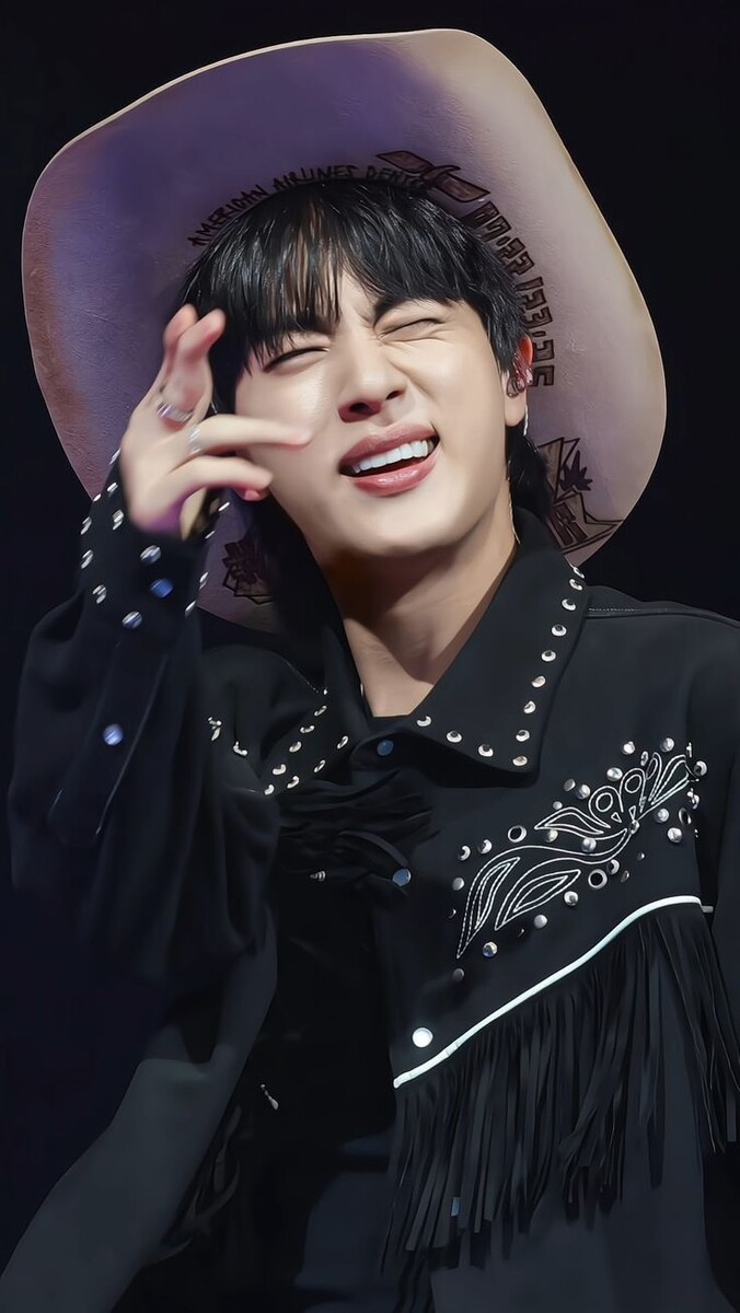 Сегодняшний именинник.