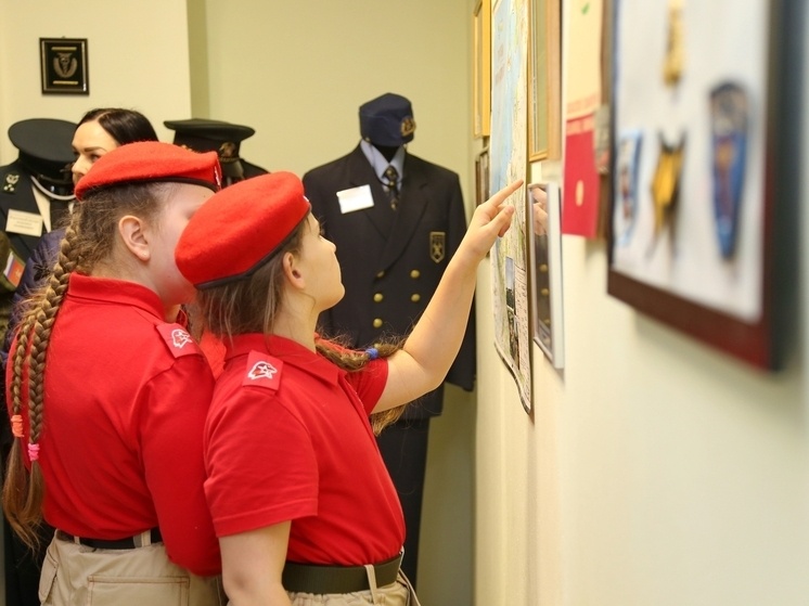     Калининградские школьники побывали в музее таможенной истории. Фото: пресс-служба Калининградской областной таможни (КОТ).