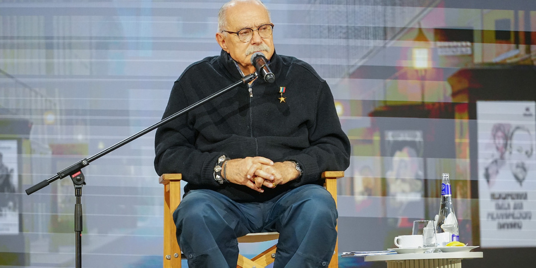 Как, по мнению Никиты Михалкова, нужно воспитывать детей и когда начинать