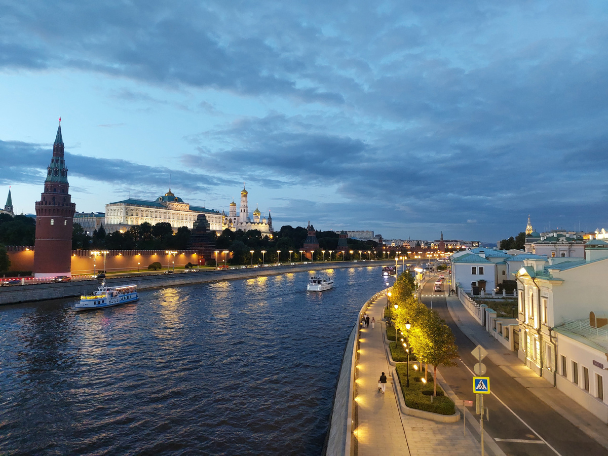 Августовский вечер в Москве
