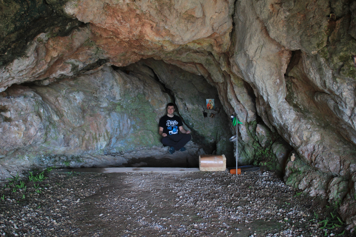 Келья - пещера Святого Стефана Сурожского