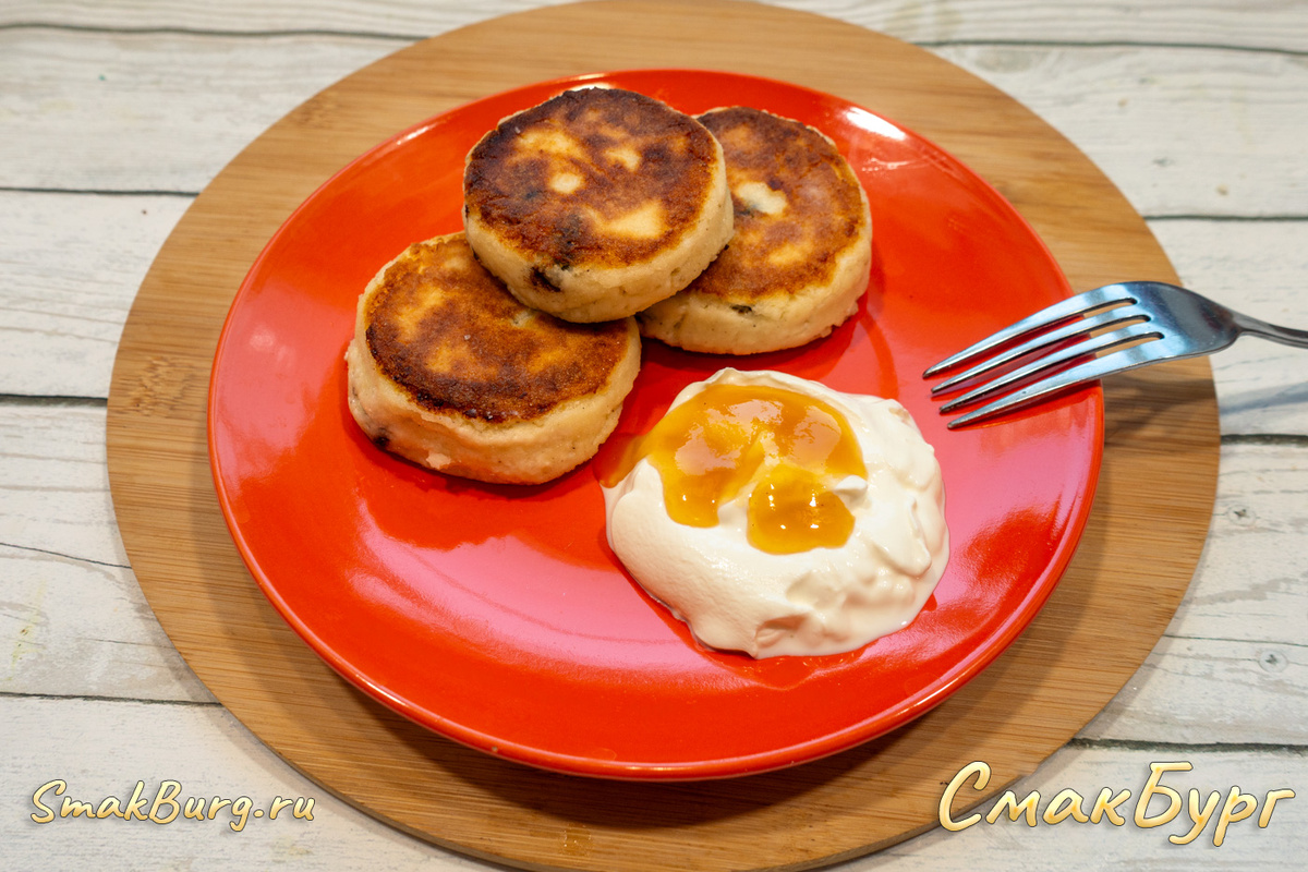 Аппетитные сырники с шоколадом - простой и очень приятный завтрак для всей семьи!