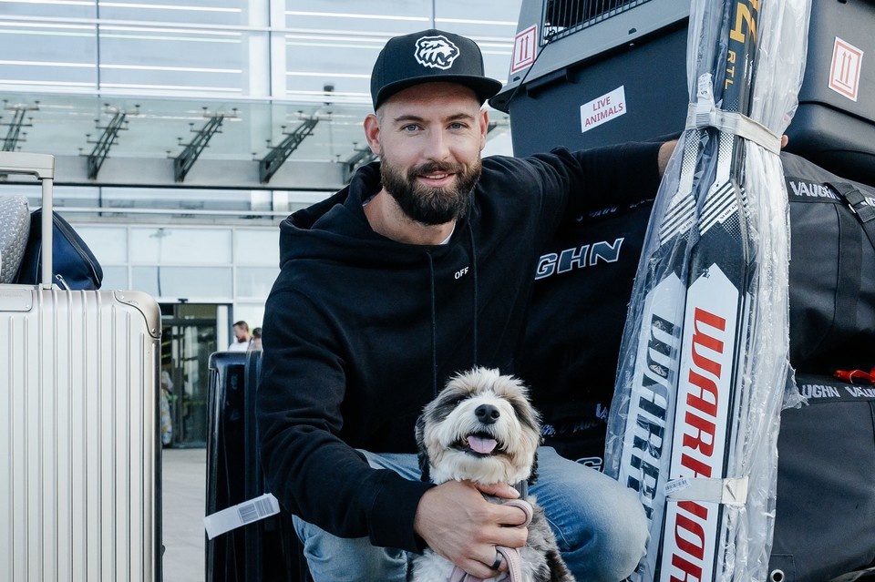    Крис Дригер играл за «черно-белых» меньше сезона. Фото: ХК «Трактор» / vk.com