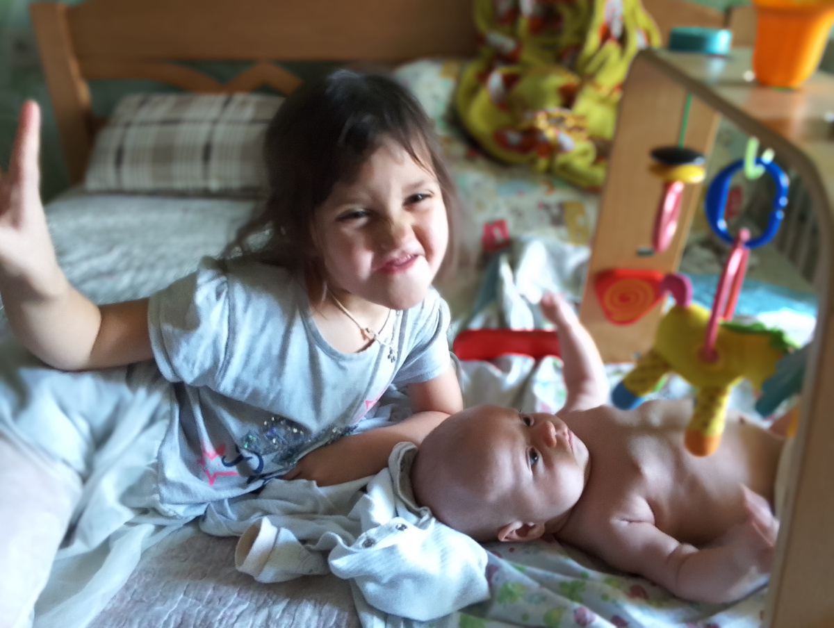 Егорка - точка притяжения))