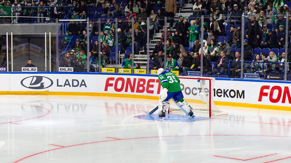 Вратарь Семен Вязовой отразил 31 бросок соперника.📷Фото: Идэль Гумеров, Коммерсантъ