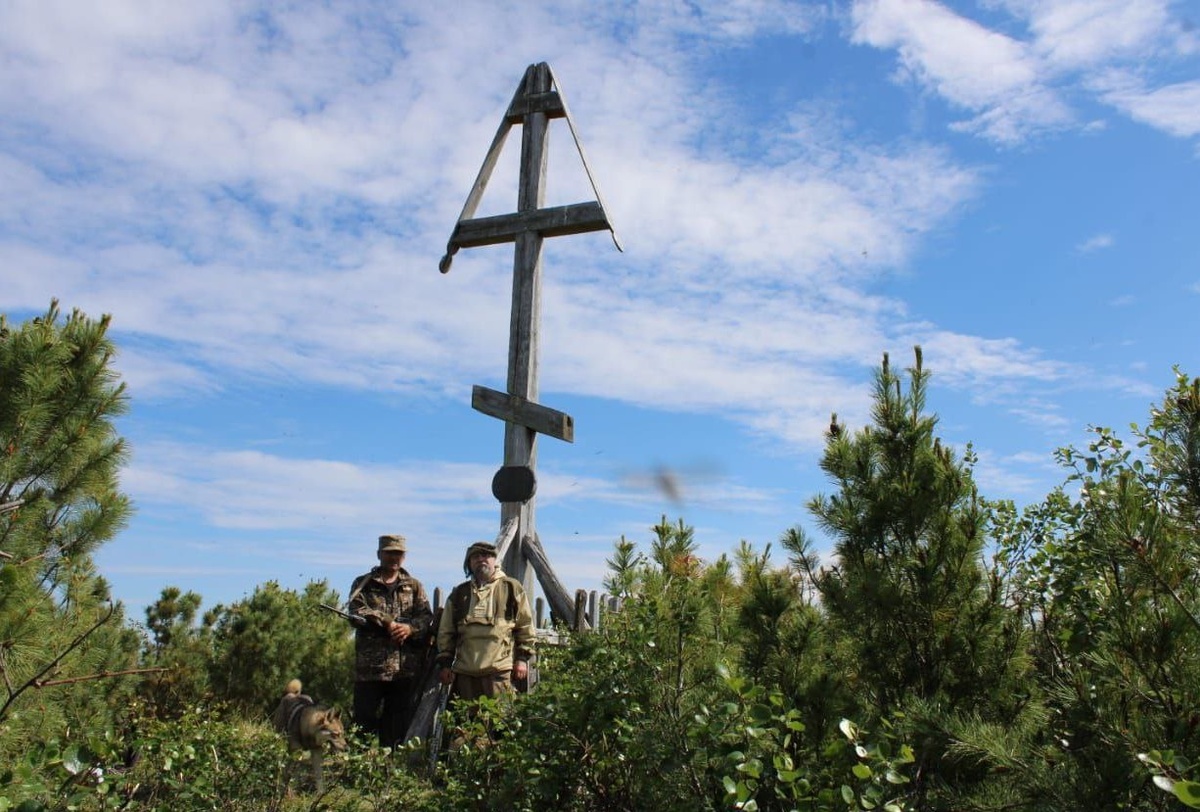 Объект «Памятный крест майору Павлуцкому на сопке Майорская». Источник: чукотка.рф