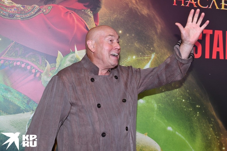    Виктора Сухорукова Михаил ФРОЛОВ