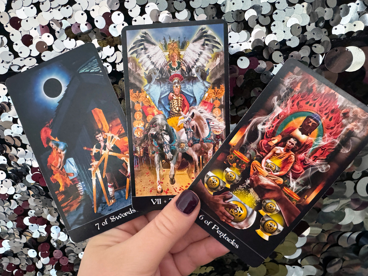 Таролог Маша Эвэнс