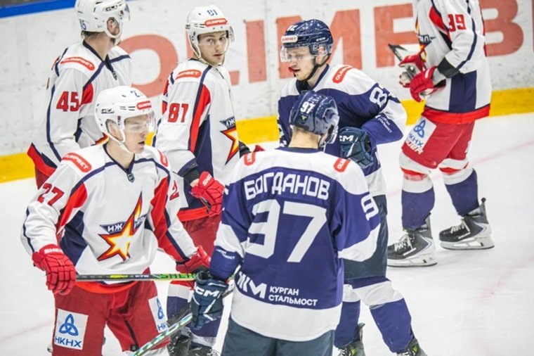    Матч был напряженным