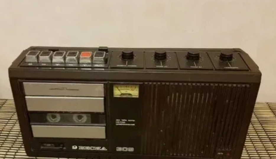 Магнитофоны моей молодости. "Весна" 309