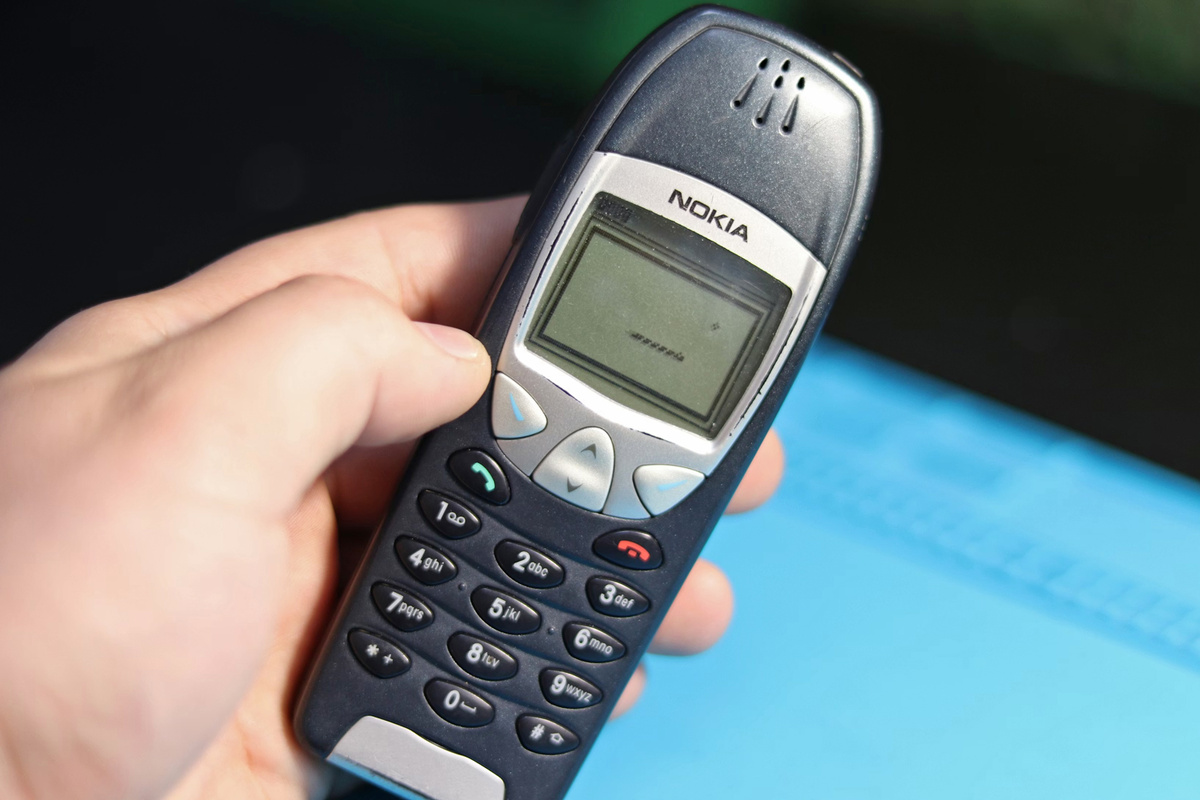 Почему старые кнопочные телефоны лучше ловили сеть?