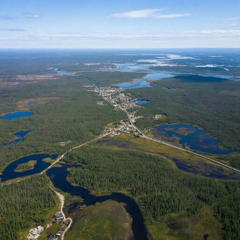 Изображение сгенерировала нейросеть GigaChat.