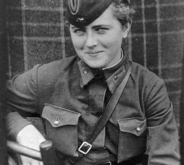 На войне - "ночная ведьма", после войны - кинорежиссер