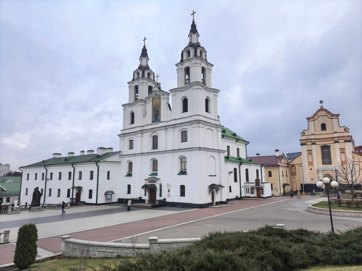 Немига, Верхний город, начало обзора - от метро чуть вверх