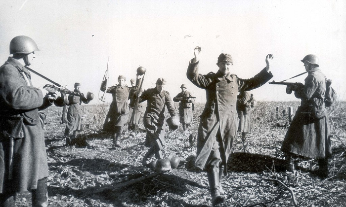 Немцы сдаются в плен