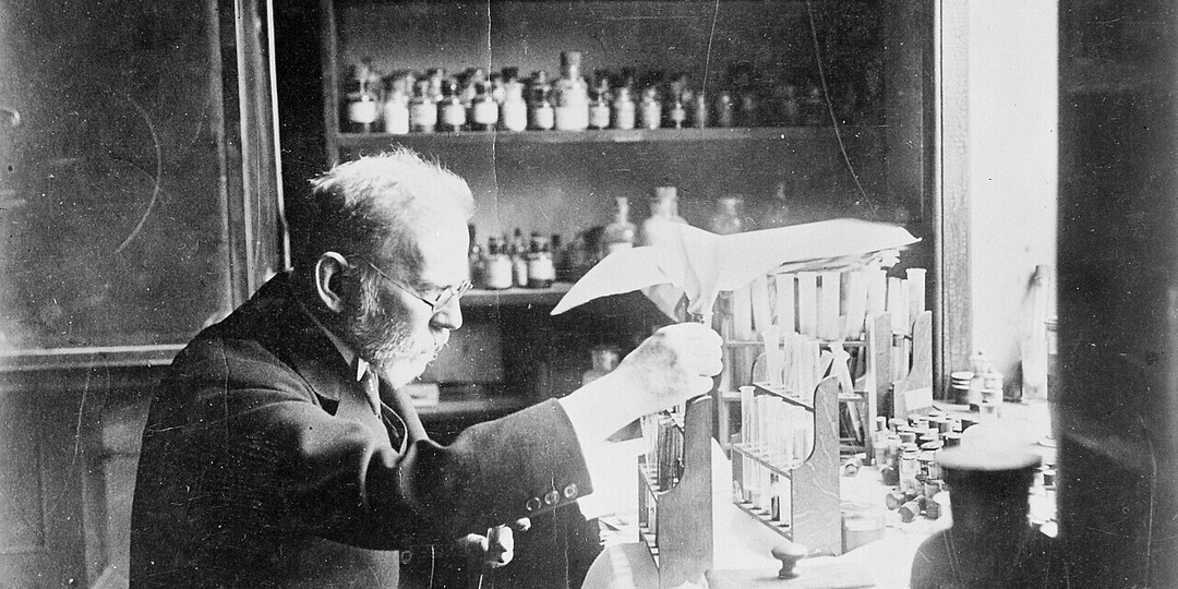 Он лечил не рак: кто и как придумал химиотерапию