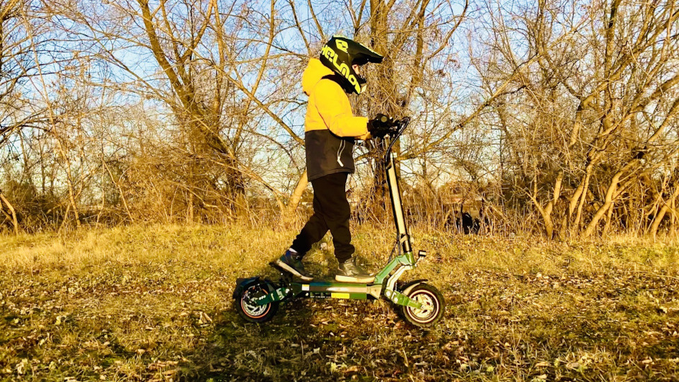 Hitway H18: Семейный кроссовер, который стал нашим главным подарком на День сыновей