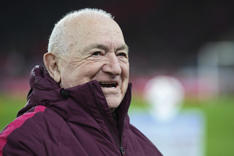 Умер легендарный футболист СССР Никита Симонян: его путь и яркие достижения