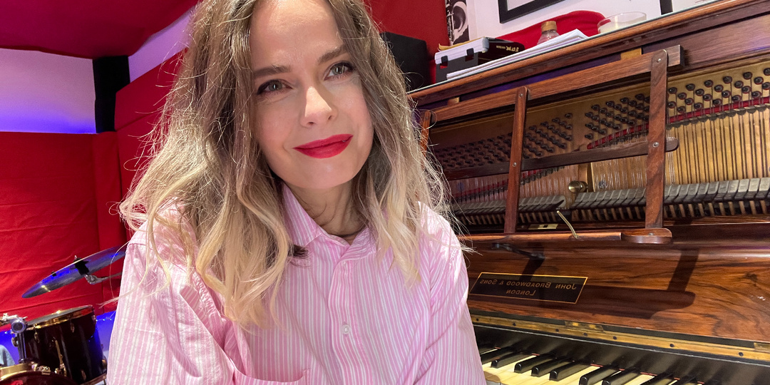 Блюзовая гамма: как работает это напряжение и почему оно делает голос живым