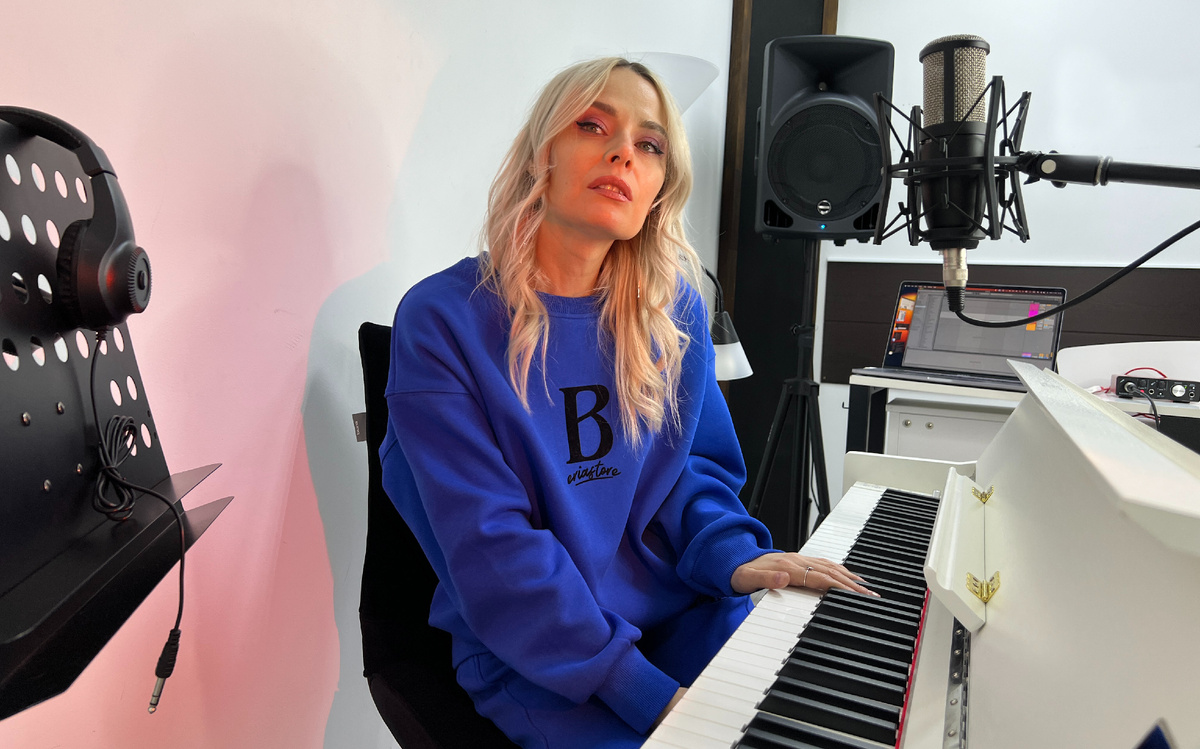 Юлия Кантонистова - музыкант, вокалистка, продюсер, педагог по вокалу, MMus (London)