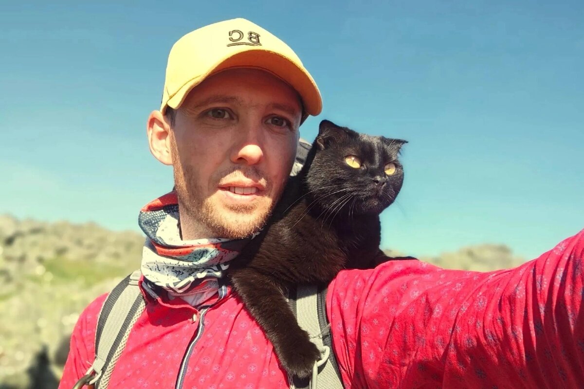 Анатолий Ероховец и его спутница Миледи.