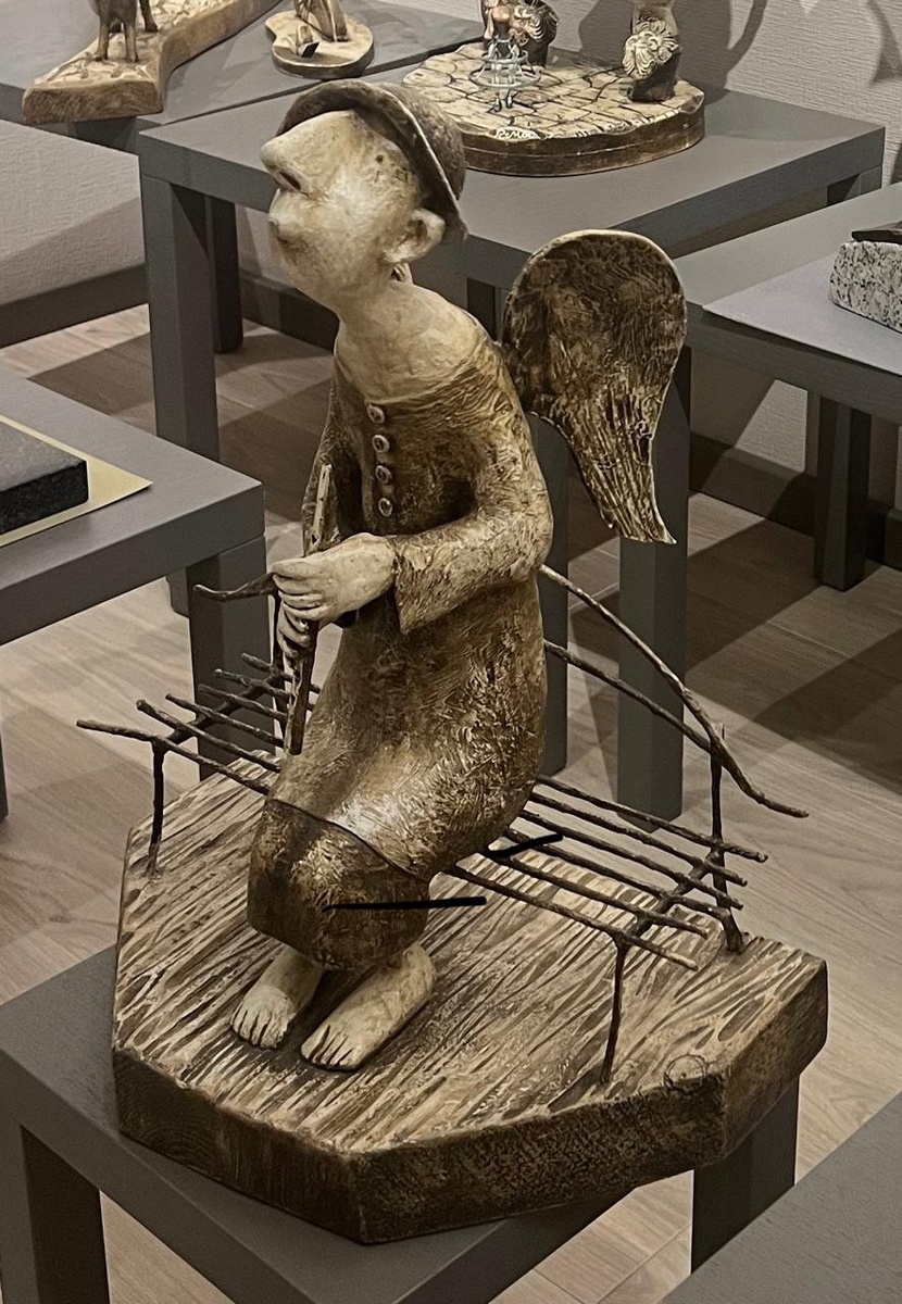 Листайте вправо, чтобы увидеть больше изображений