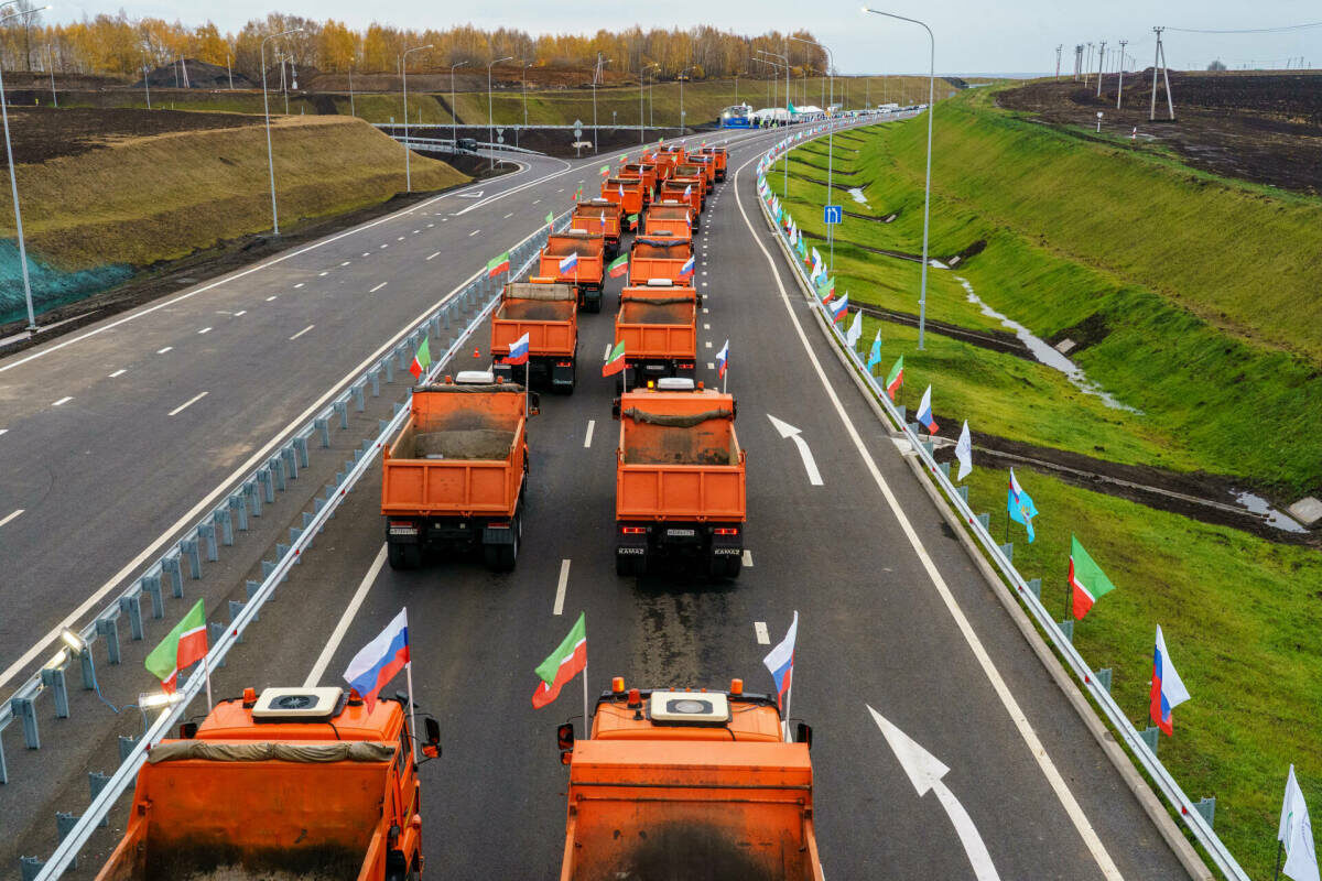 «Движение по обходу Сокуров открыли в октябре, он был необходим. 11 километров сдали в этом году»Фото: © Салават Камалетдинов / «Татар-информ»