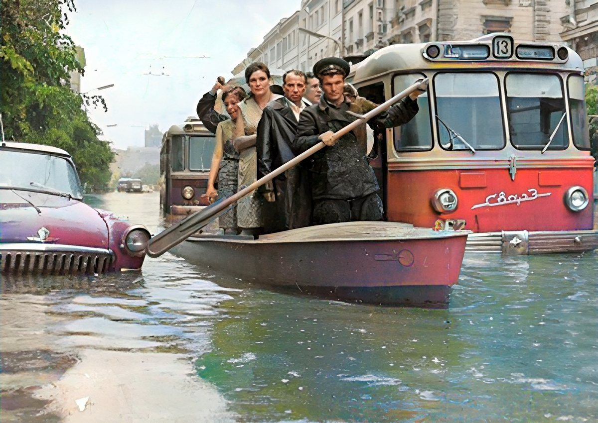 С какими самыми масштабными потопали сталкивалась столица России в XX веке?