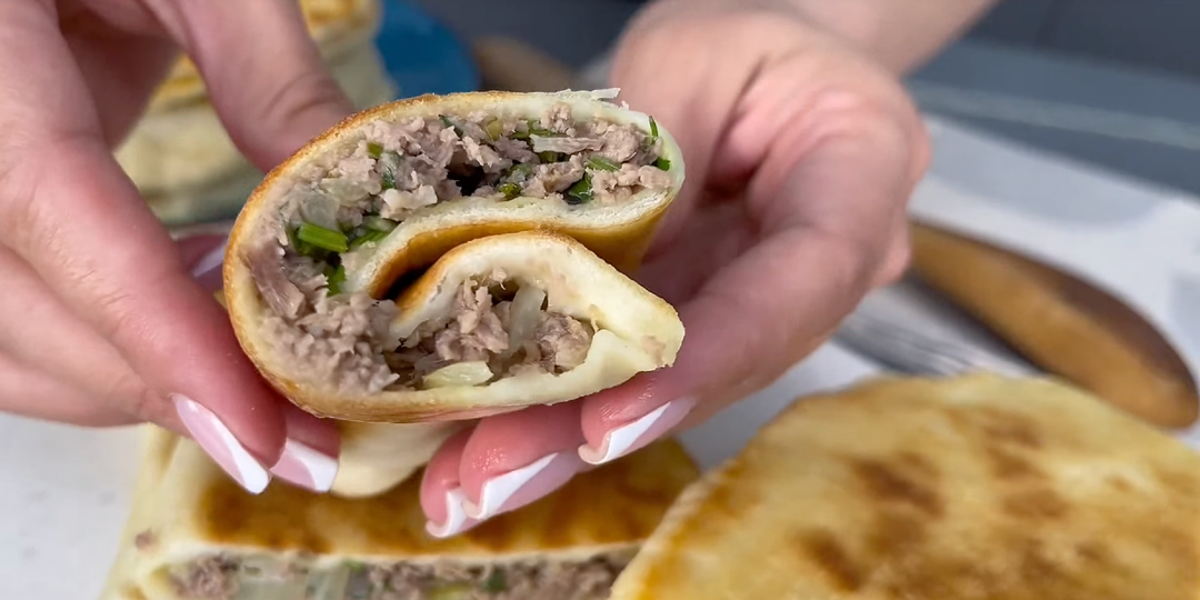 Лепешки "Умопомрачительно вкусно", готовятся просто, а такие вкусные, сочные, ароматные, аппетитные, нет слов