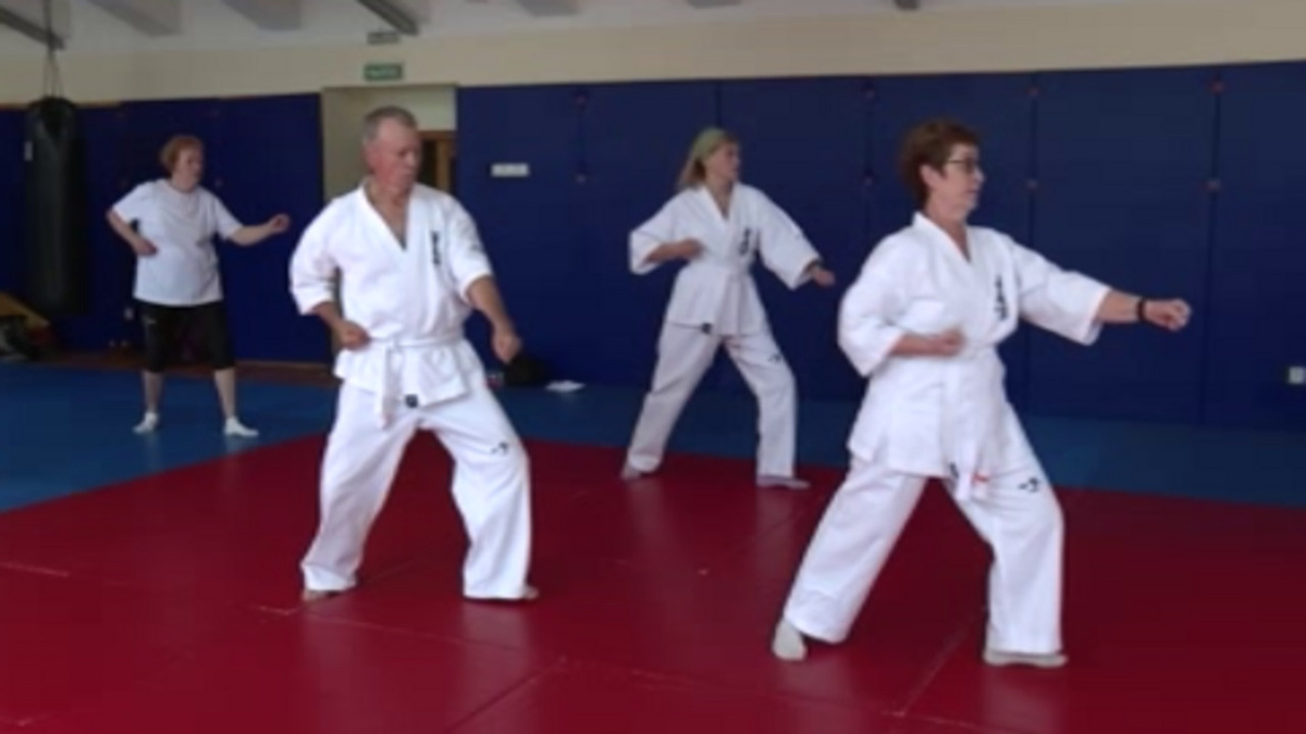    8 медалей курские "долголеты" привезли со всероссийских соревнований по киокусинкай