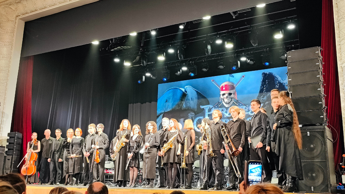 Полный состав симфонического оркестра