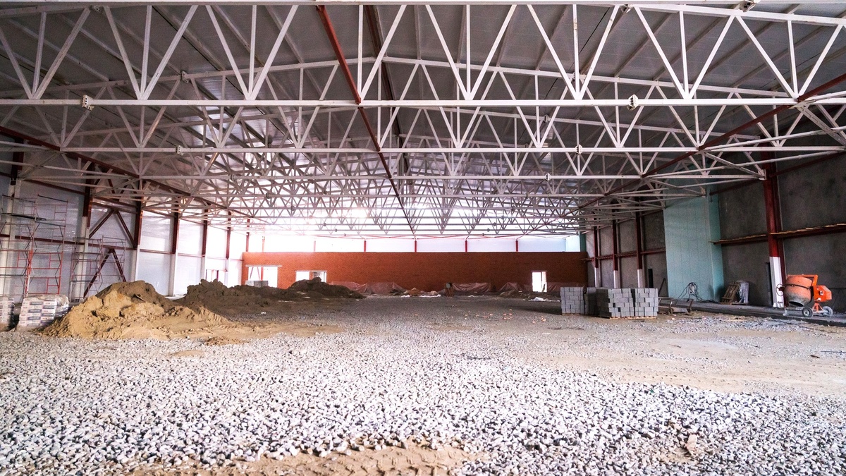    В Сургуте строят 4 спортивных объекта