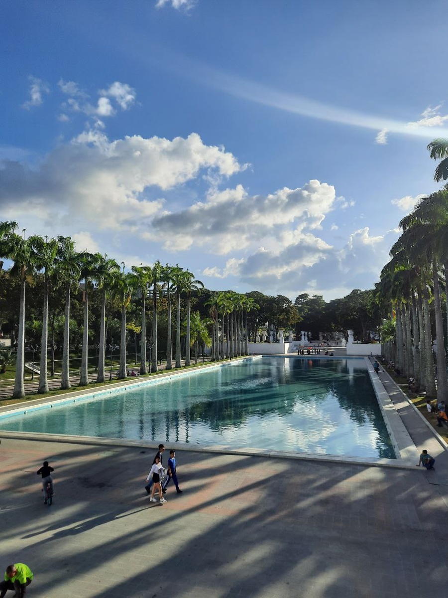 Бульвар Лос-Проссерес. Фото автора.