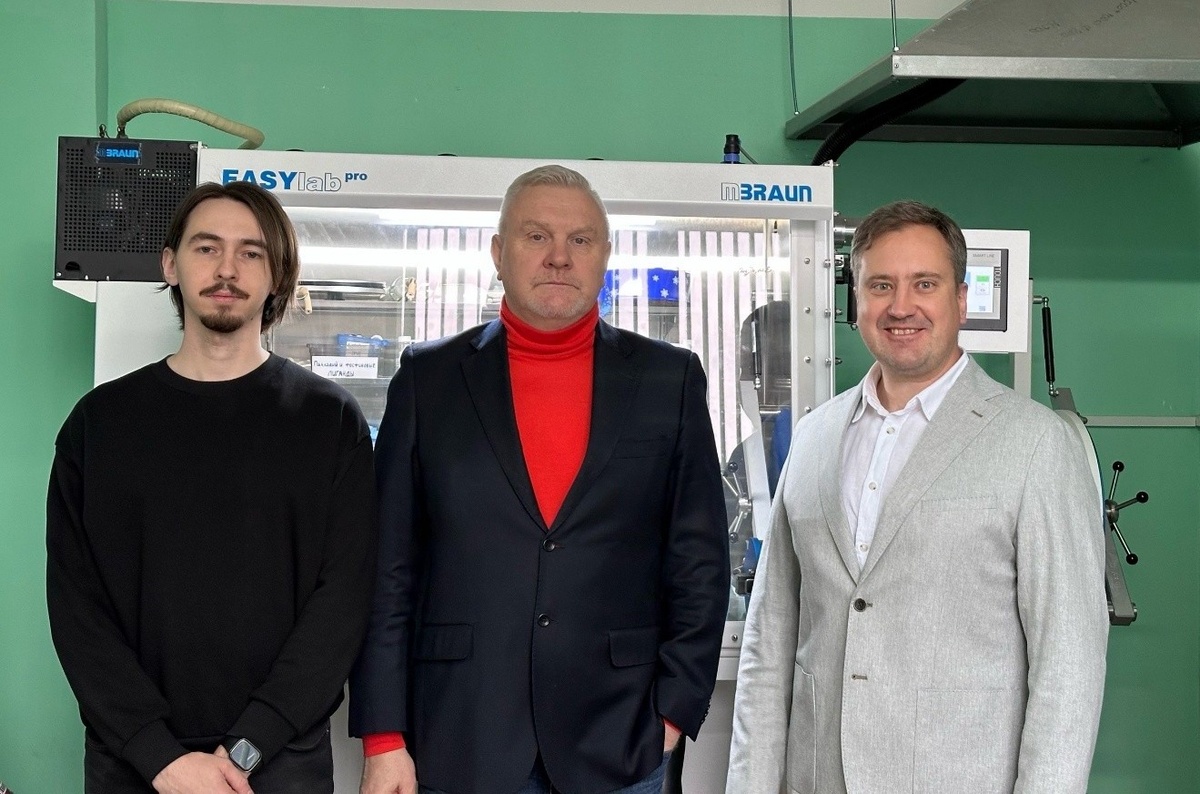 Участники исследовательского коллектива. Слева направо: Илья Ермолин, Александр Трифонов, Дмитрий Любов. Источник: Дмитрий Любов