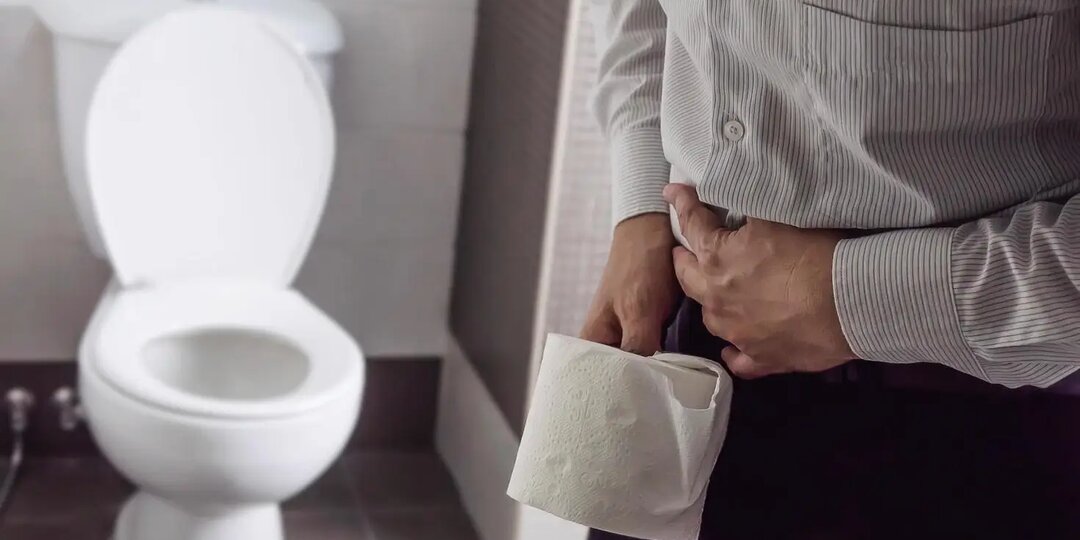 Запоры — серьёзная проблема, о которой молчат. Почему мы стесняемся говорить о том, что касается каждого третьего?