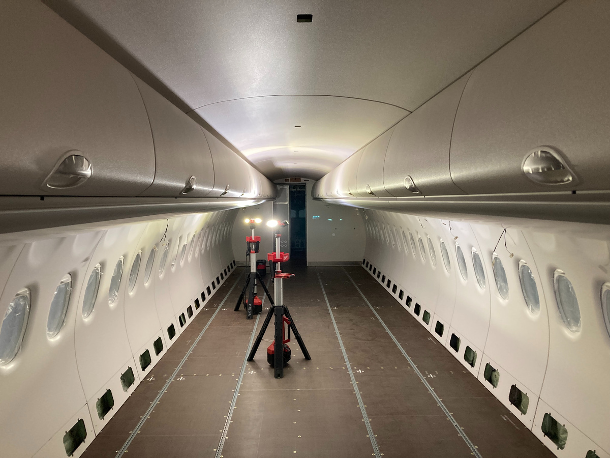  Импортозамещенный салон SJ‑100