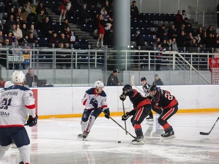     Мурманская «Арктика» проведет выездной матч против ХК «Брянск». Фото: официальная группа ХК «Арктика» Вконтакте.