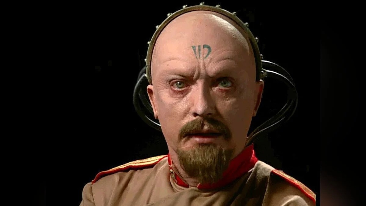 Удо Кир в роли Юрия в Command &amp; Conquer: Red Alert 2