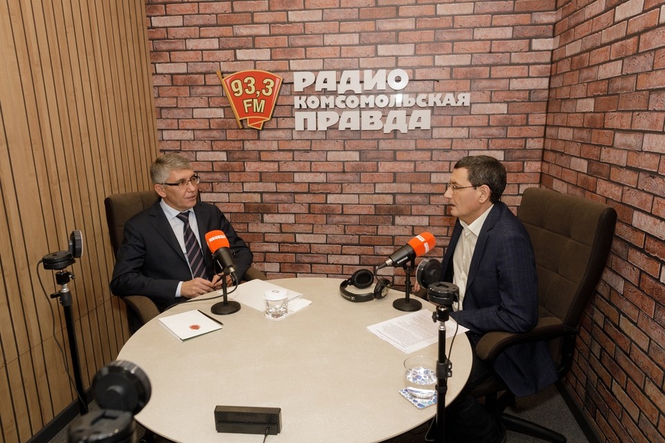    Губернатор Тульской области Дмитрий Миляев: «Залог здоровья нации лежит в плоскости физкультуры». Андрей АГАПОВ