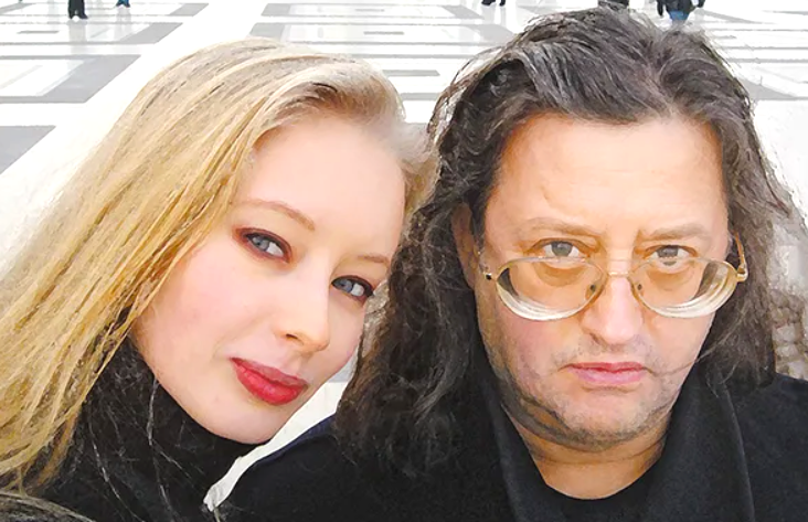 на фото Александр Градский с женой