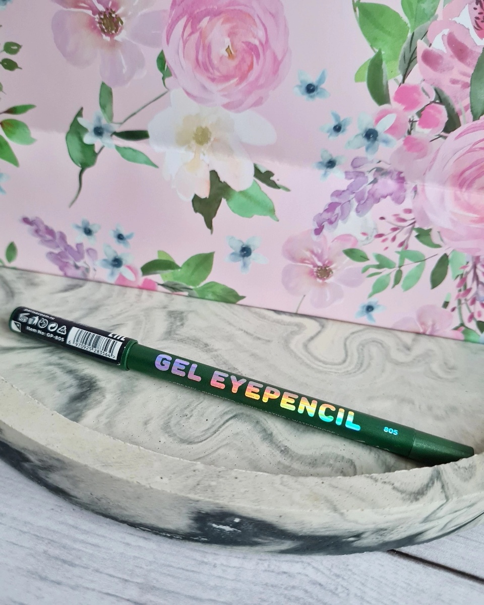 Карандаш для глаз от бренда "Parisa" 